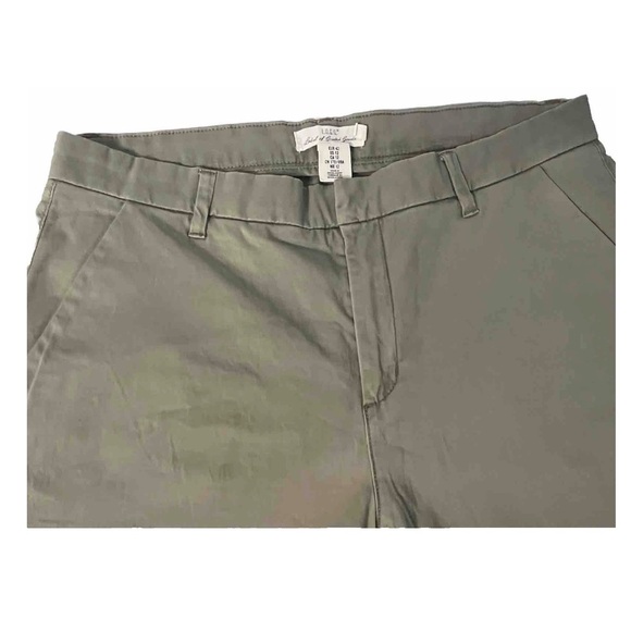 Women’s H&M‎ size 12 olive green cropped chinos. - Picture 3 of 5